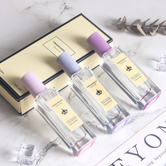 Women’s light perfume | Soft fragrance for women | Fresh women’s perfume | Light floral perfume | Everyday women’s scent | Subtle perfume for ladies | Gentle fragrance spray | Feminine light perfume | Refreshing women’s perfume | Mild scent perfume